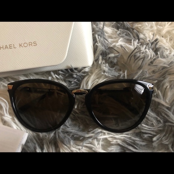 Michael Kors sunglasses - Picture 2 of 3